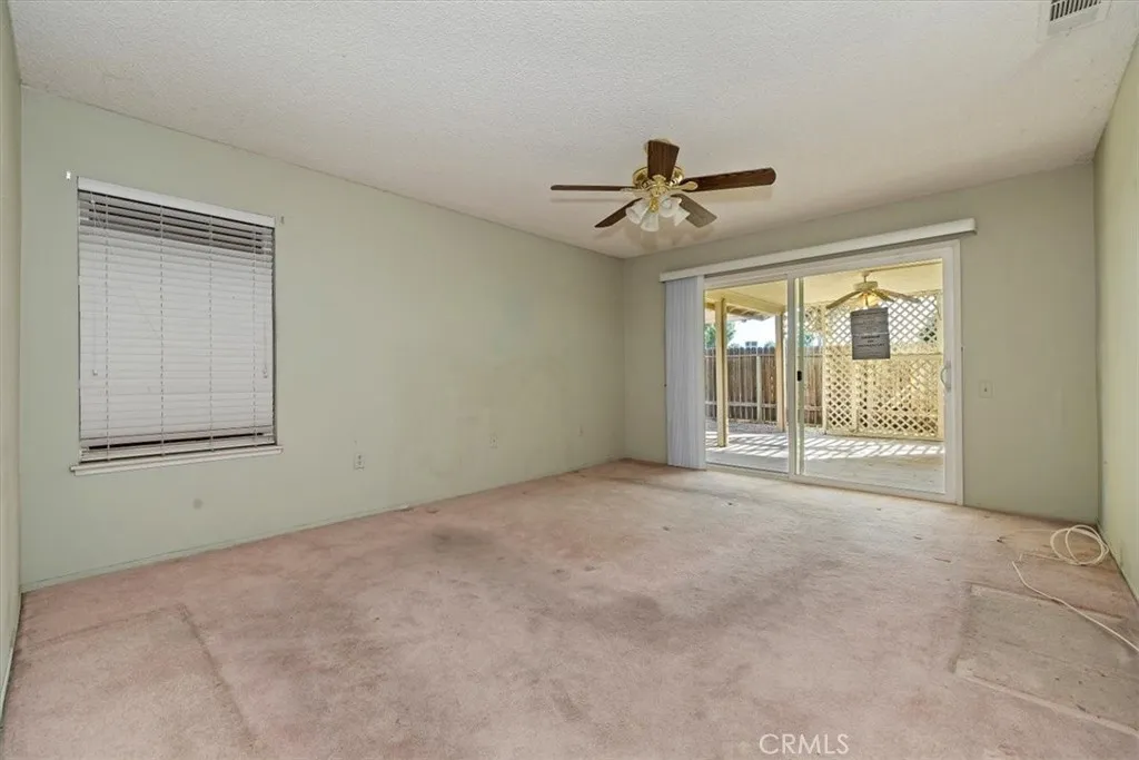 27580 Charlestown Drive, Menifee, California 92586 home-pic-17