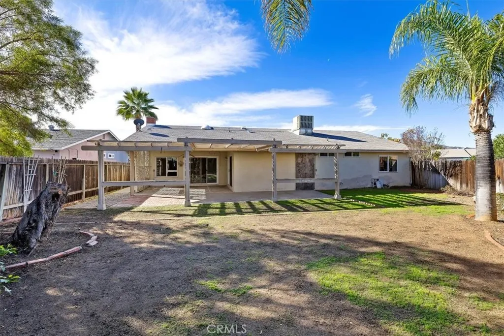 27580 Charlestown Drive, Menifee, California 92586 home-pic-19