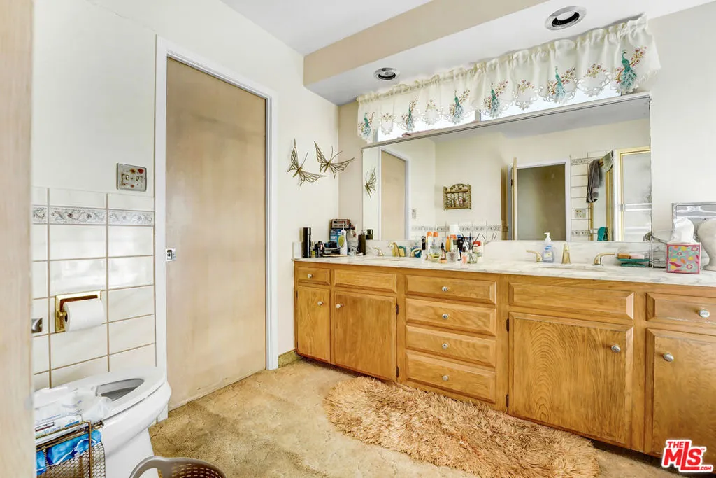 6424 Shenandoah Avenue, Los Angeles, California 90056 home-pic-8