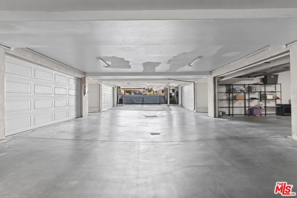 4566 W 172nd Street 2, Lawndale, California 90260 home-pic-23