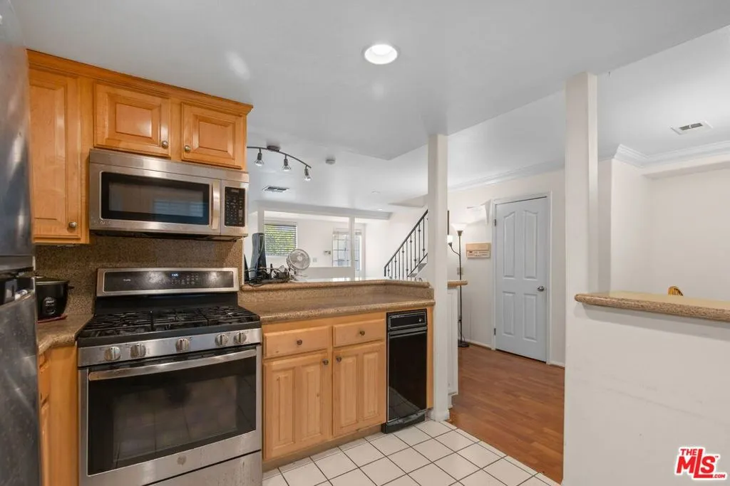 4566 W 172nd Street 2, Lawndale, California 90260 home-pic-7