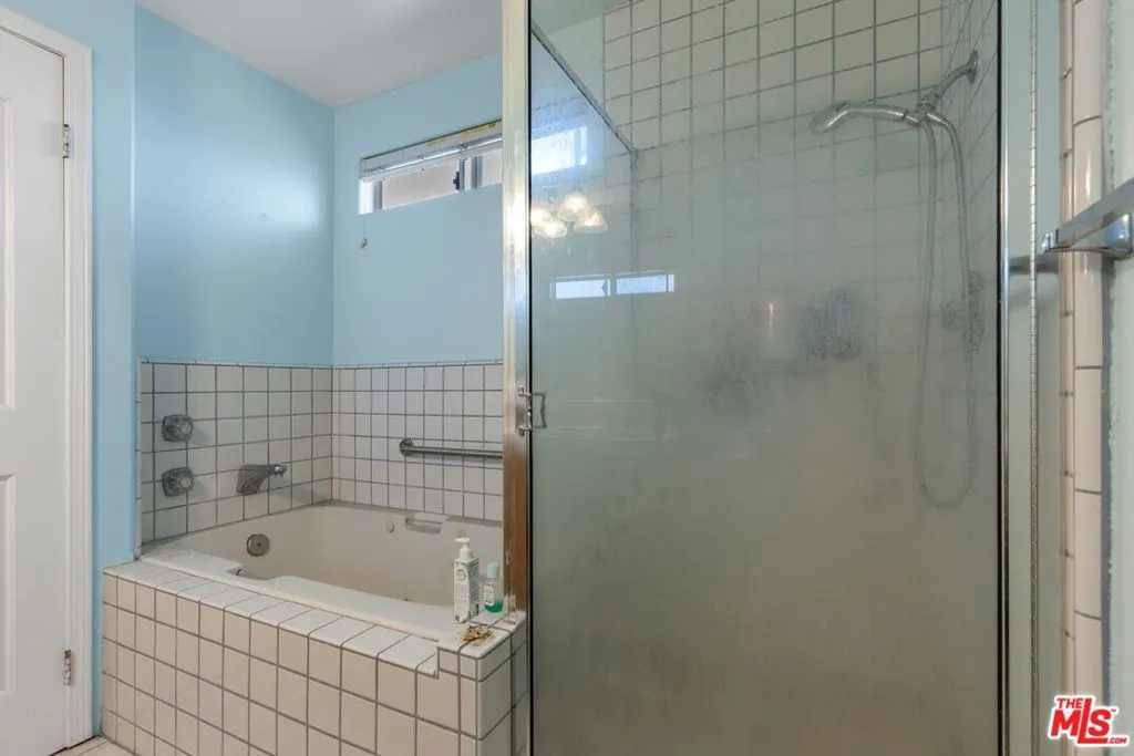 4566 W 172nd Street 2, Lawndale, California 90260 home-pic-18