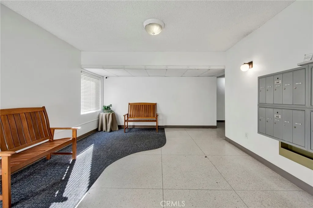 2468 Mohawk 105, Pasadena, California 91107 home-pic-2