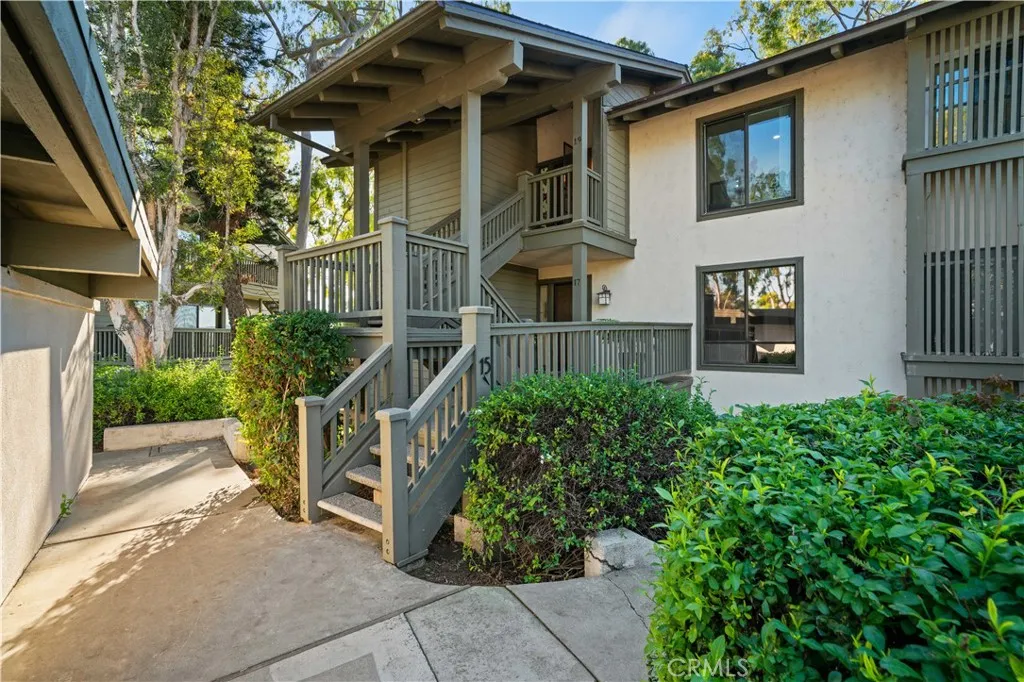 19 Las Brisas, Irvine, California 92612 home-pic-2