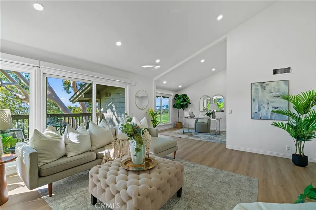 19 Las Brisas, Irvine, California 92612 home-pic-15