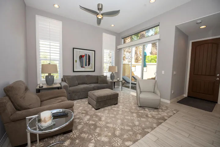 52298 Rosewood by Chris Casas-12
