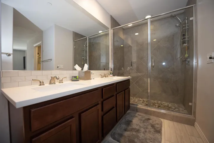 52298 Rosewood by Chris Casas-25