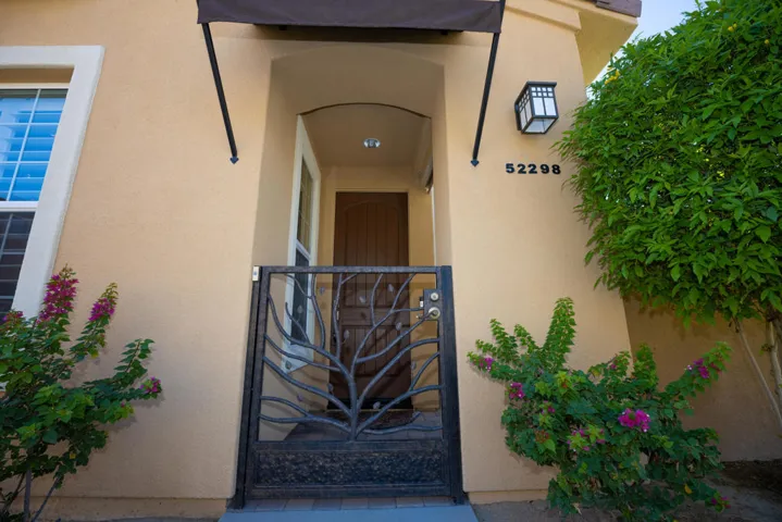 52298 Rosewood by Chris Casas-35