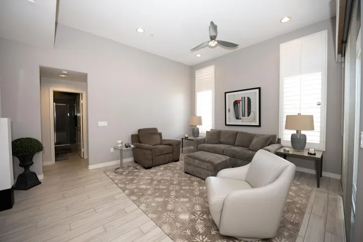 52298 Rosewood by Chris Casas-9
