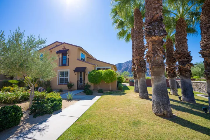 52298 Rosewood by Chris Casas-32
