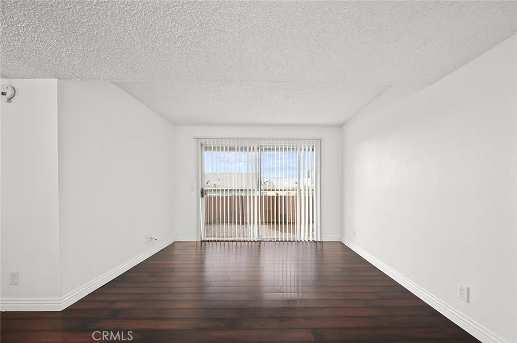 2507 E 15th Street 204, Long Beach, California 90804 home-pic-8