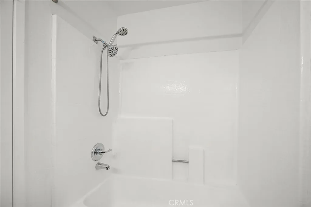 2507 E 15th Street 204, Long Beach, California 90804 home-pic-20