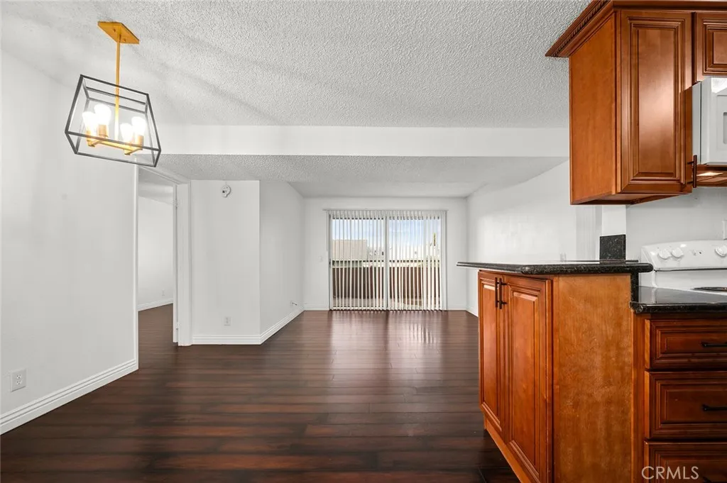 2507 E 15th Street 204, Long Beach, California 90804 home-pic-1