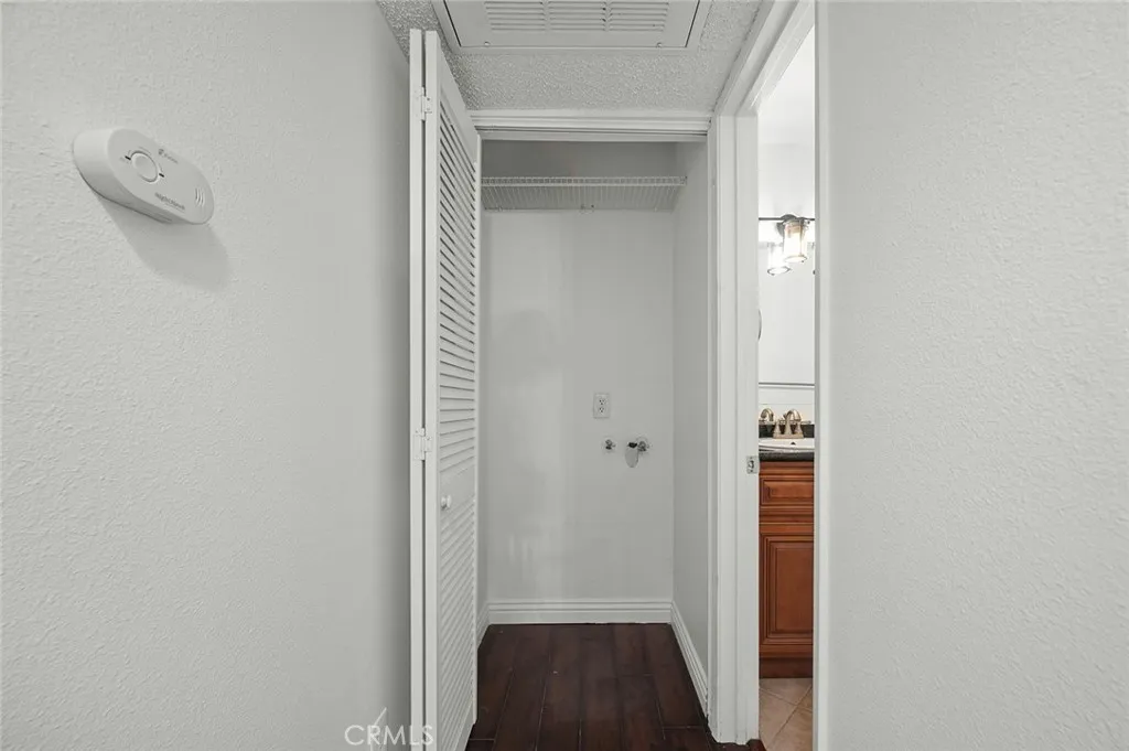 2507 E 15th Street 204, Long Beach, California 90804 home-pic-25