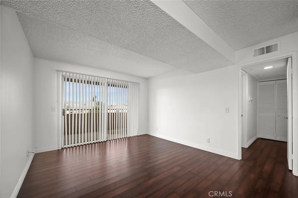 2507 E 15th Street 204, Long Beach, California 90804 home-pic-7