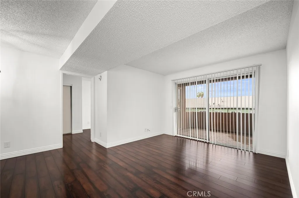 2507 E 15th Street 204, Long Beach, California 90804 home-pic-9
