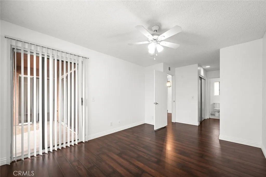 2507 E 15th Street 204, Long Beach, California 90804 home-pic-17