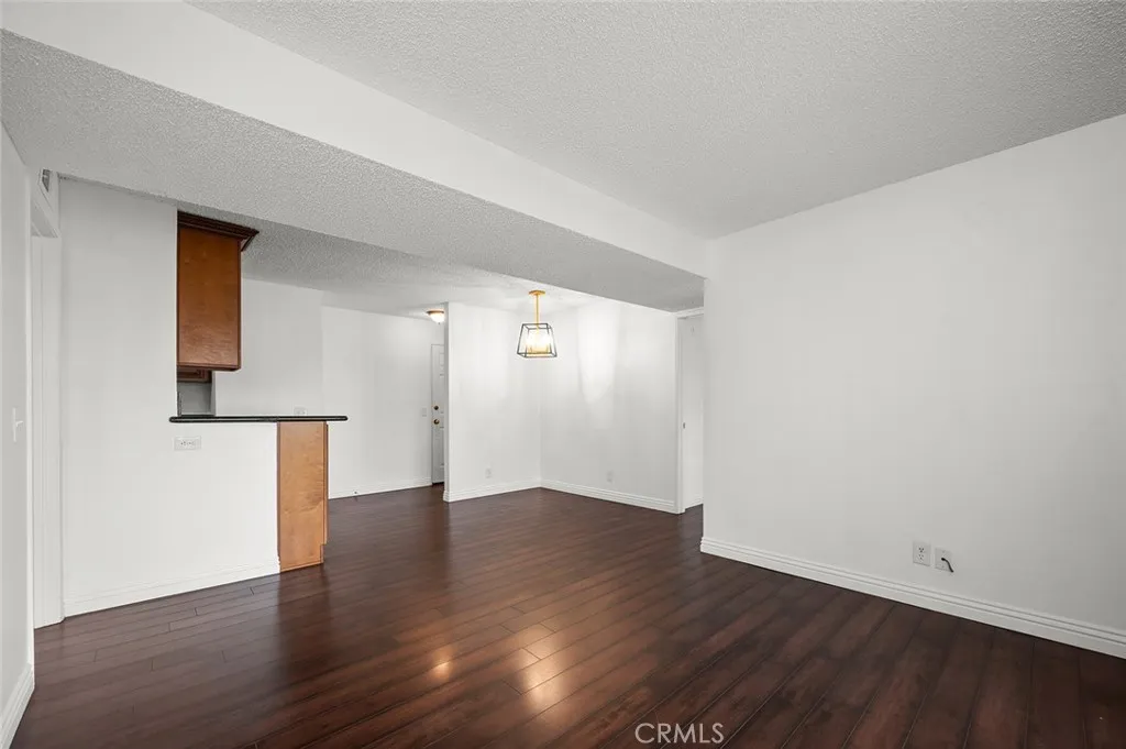 2507 E 15th Street 204, Long Beach, California 90804 home-pic-10