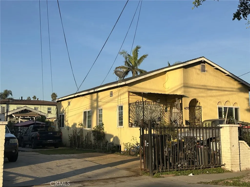 4133 W 101st Street, Inglewood, California 90304 home-pic-0