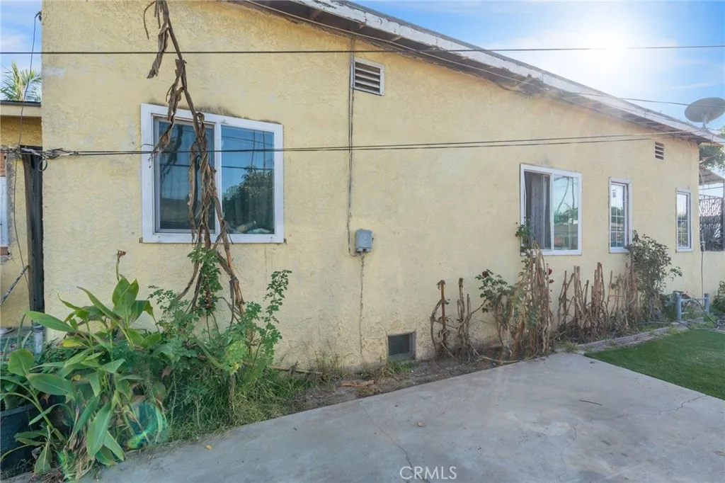 4133 W 101st Street, Inglewood, California 90304 home-pic-6