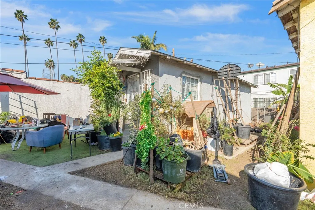 4133 W 101st Street, Inglewood, California 90304 home-pic-8