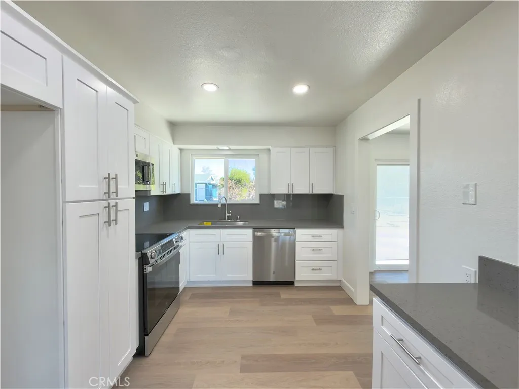 29040 Olympia, Menifee, California 92586 home-pic-7