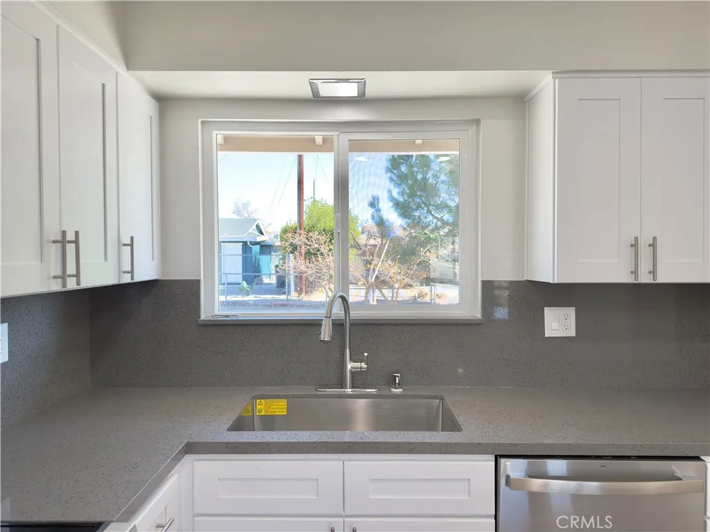 29040 Olympia, Menifee, California 92586 home-pic-10