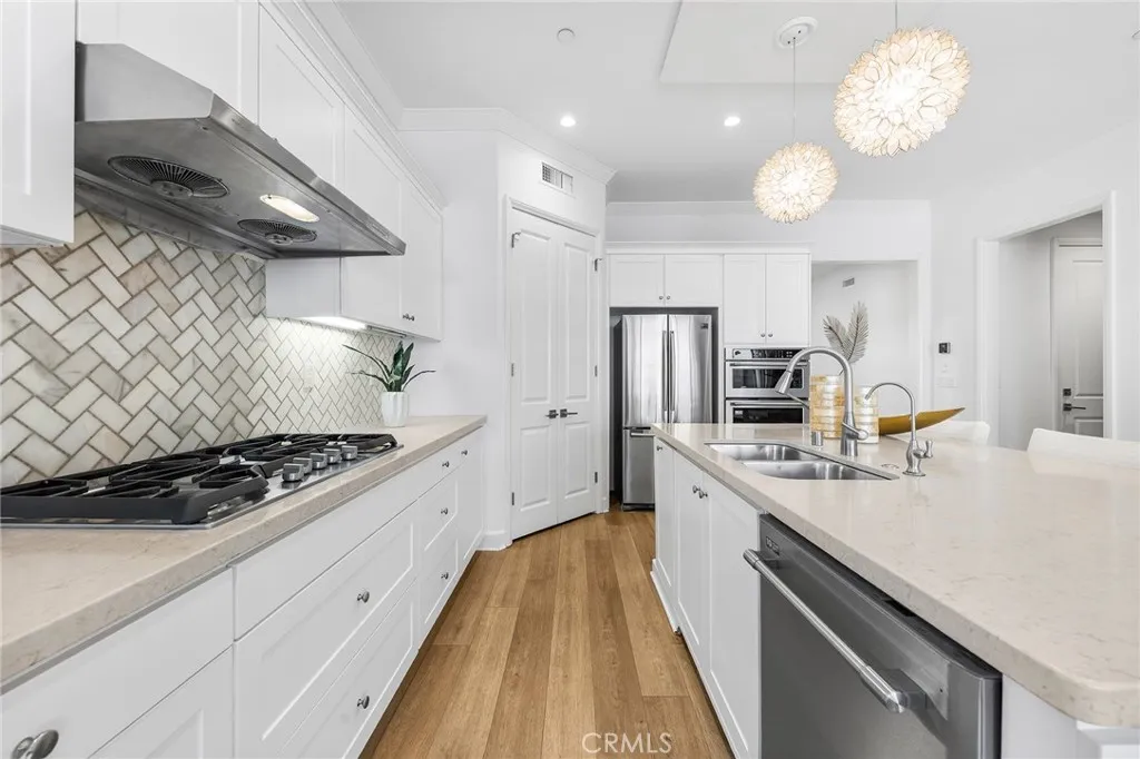 67 Runner, Irvine, California 92620 home-pic-16
