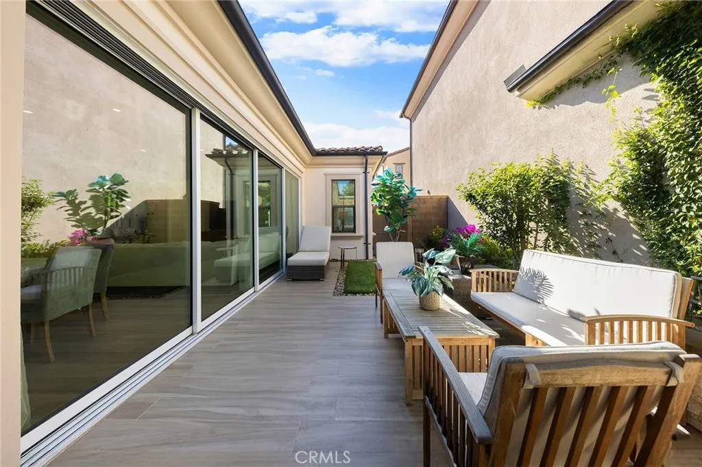 67 Runner, Irvine, California 92620 home-pic-44