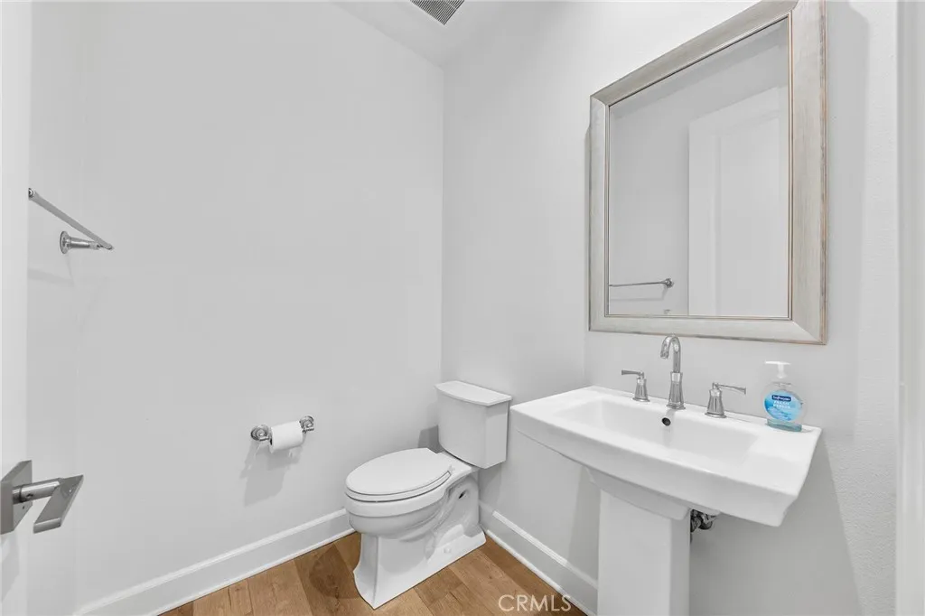 67 Runner, Irvine, California 92620 home-pic-29