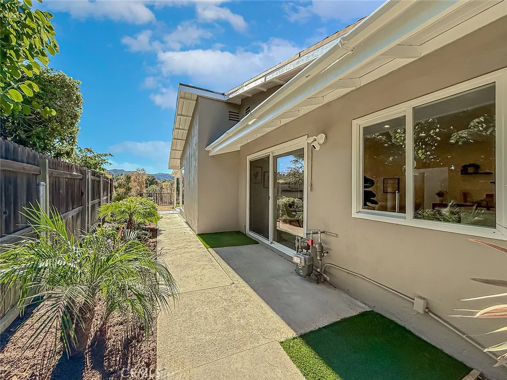 4627 Willens, Woodland Hills, California 91364 home-pic-57