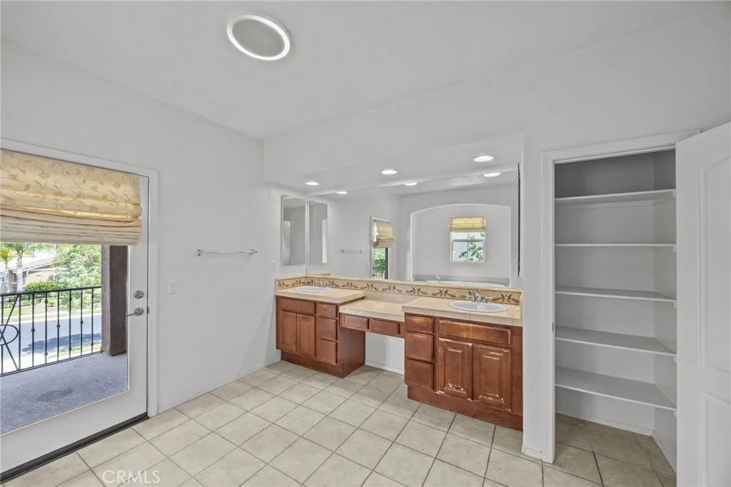 8863 Soothing Court, Corona, California 92883 home-pic-19