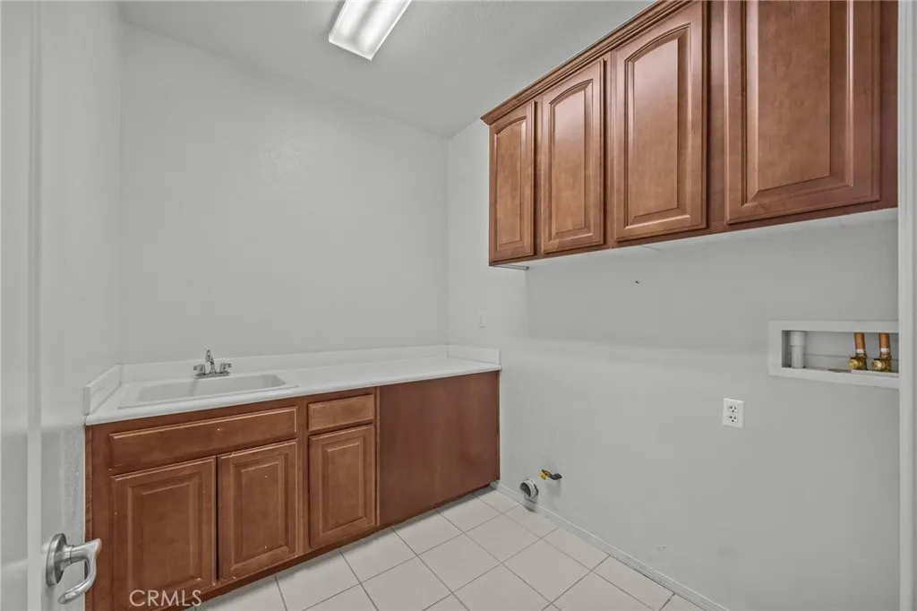 8863 Soothing Court, Corona, California 92883 home-pic-13