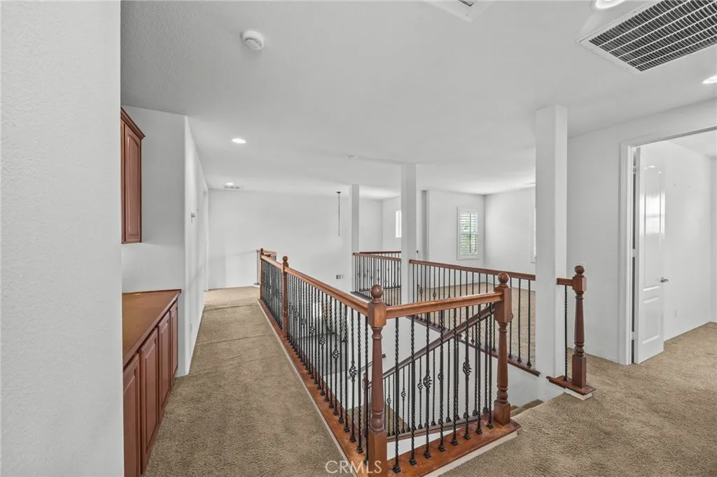 8863 Soothing Court, Corona, California 92883 home-pic-16