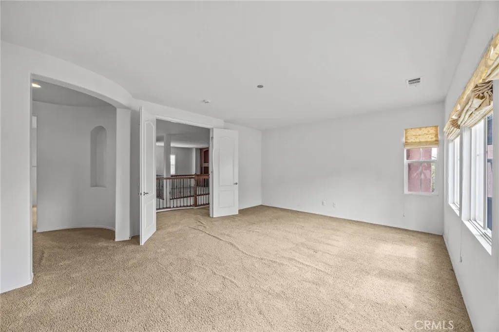 8863 Soothing Court, Corona, California 92883 home-pic-17