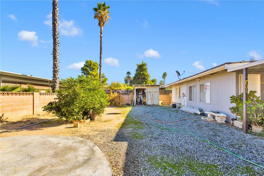858 Coral, Hemet, California 92543 home-pic-23