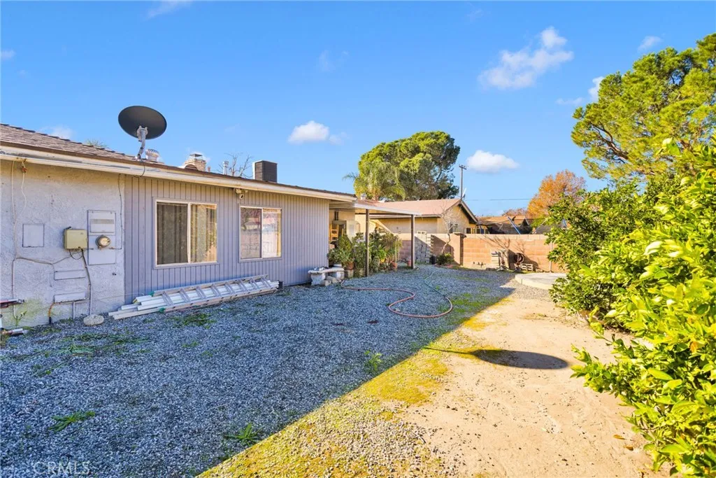 858 Coral, Hemet, California 92543 home-pic-26