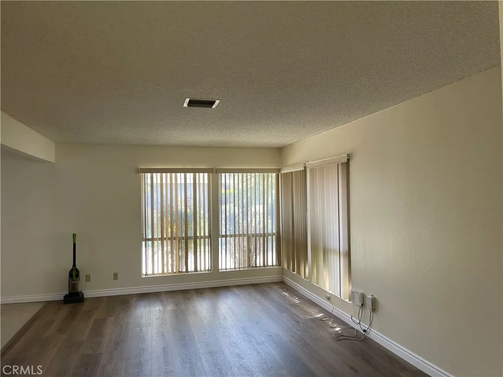 41844 Briarwood Avenue, Hemet, California 92544 home-pic-1