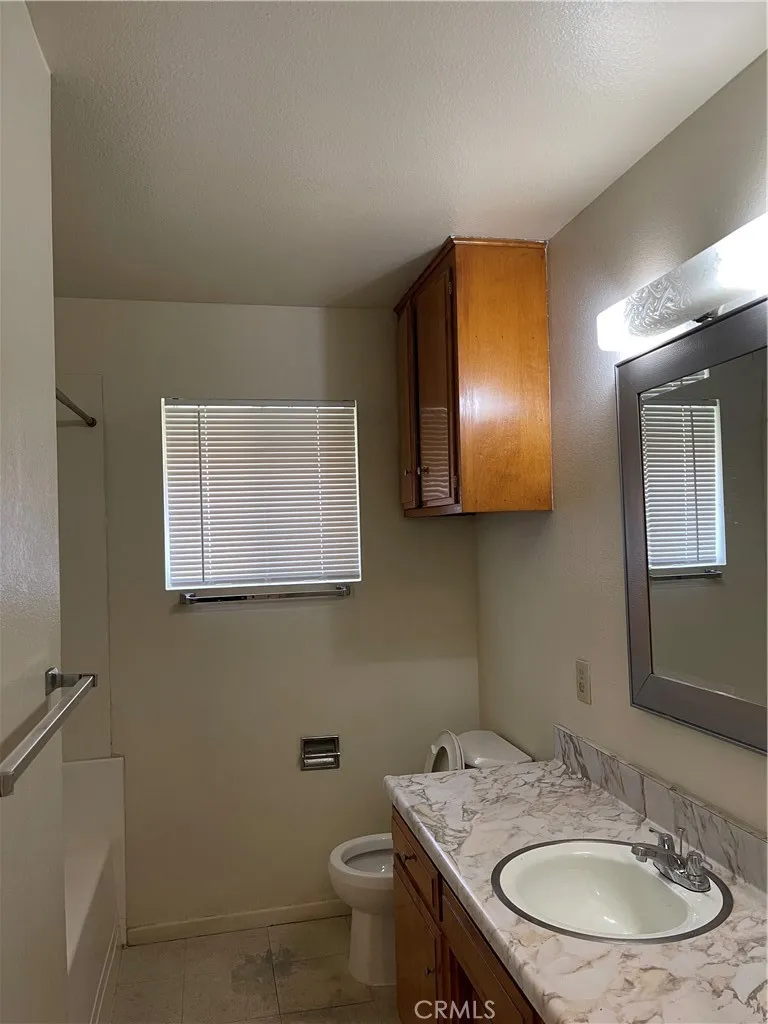 41844 Briarwood Avenue, Hemet, California 92544 home-pic-7