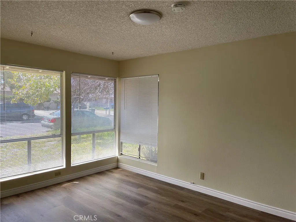 41844 Briarwood Avenue, Hemet, California 92544 home-pic-5