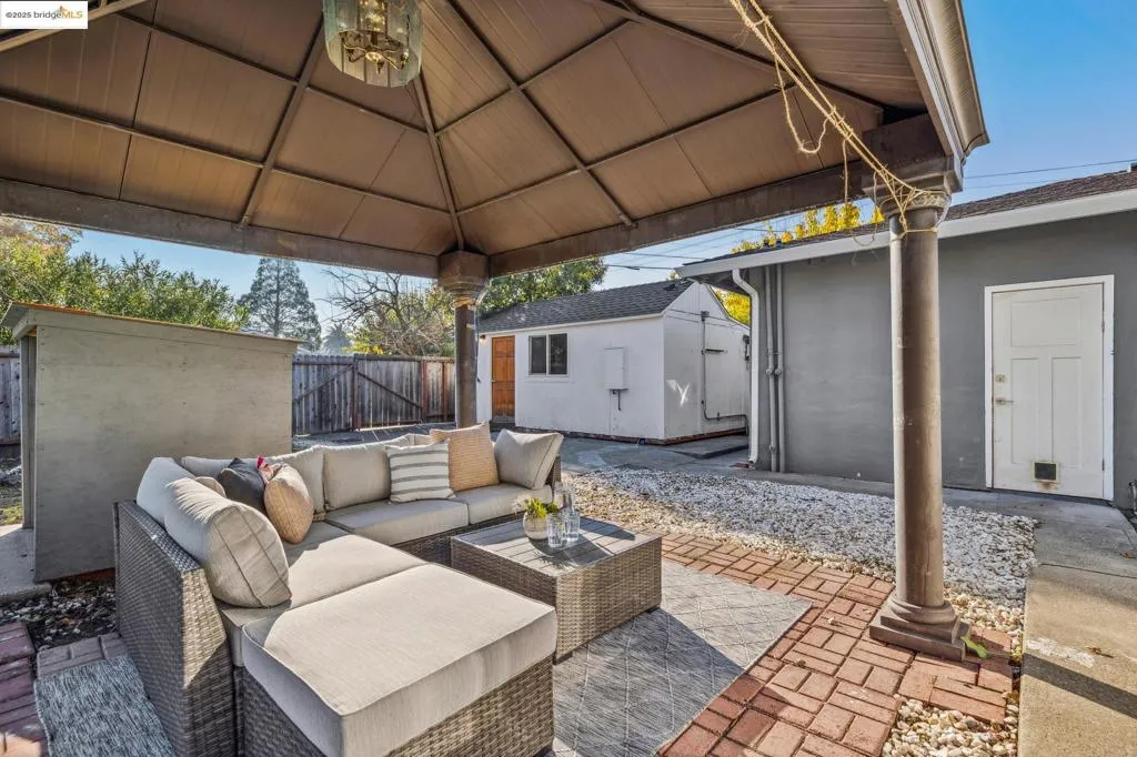 1918 Marguerite Ave, Pleasant Hill, California 94523 home-pic-29