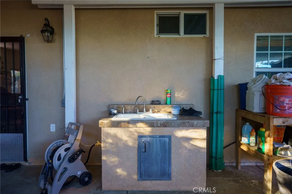 1553 W Ceres, Rialto, California 92376 home-pic-50