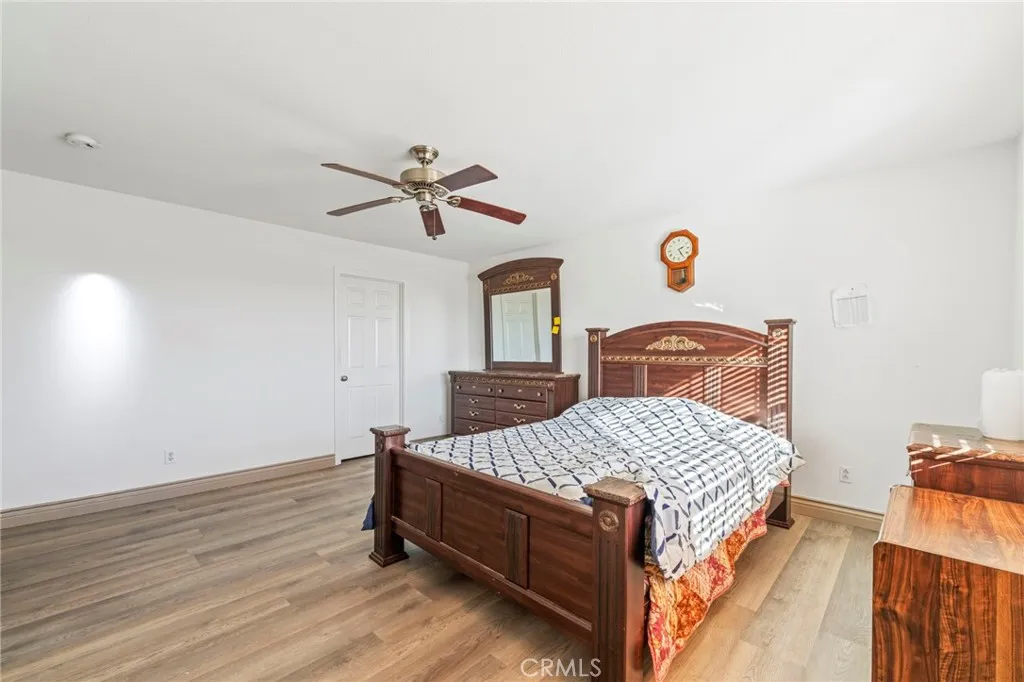 1553 W Ceres, Rialto, California 92376 home-pic-25