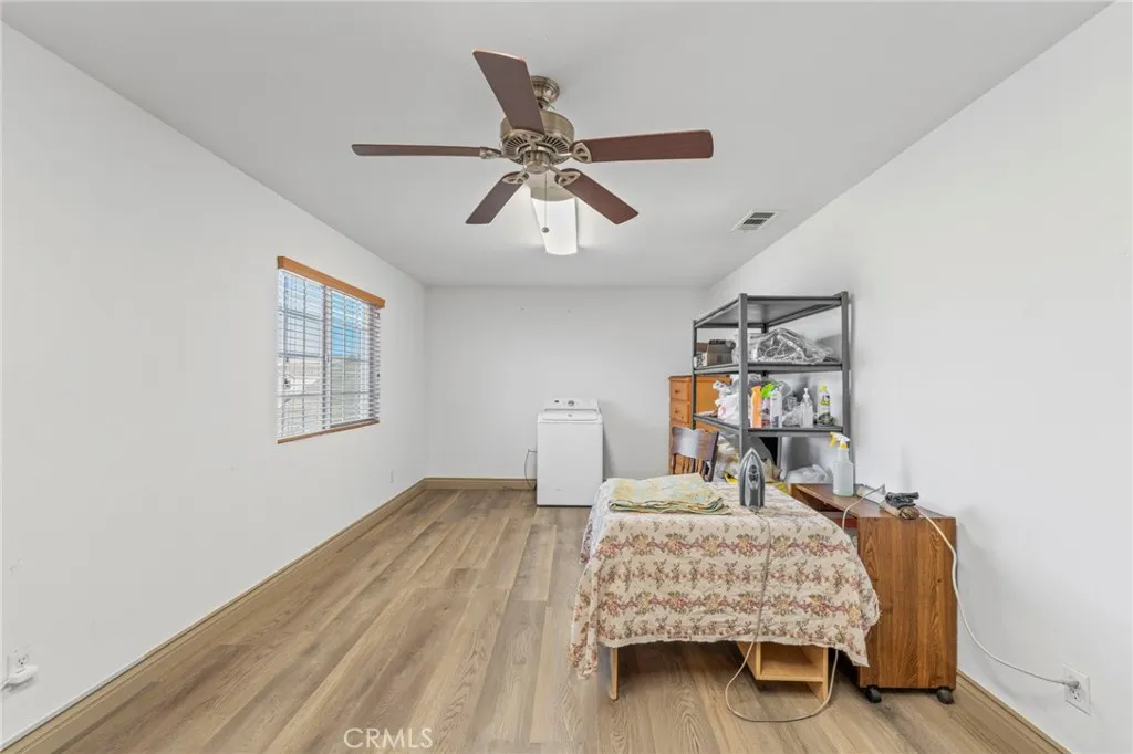 1553 W Ceres, Rialto, California 92376 home-pic-11