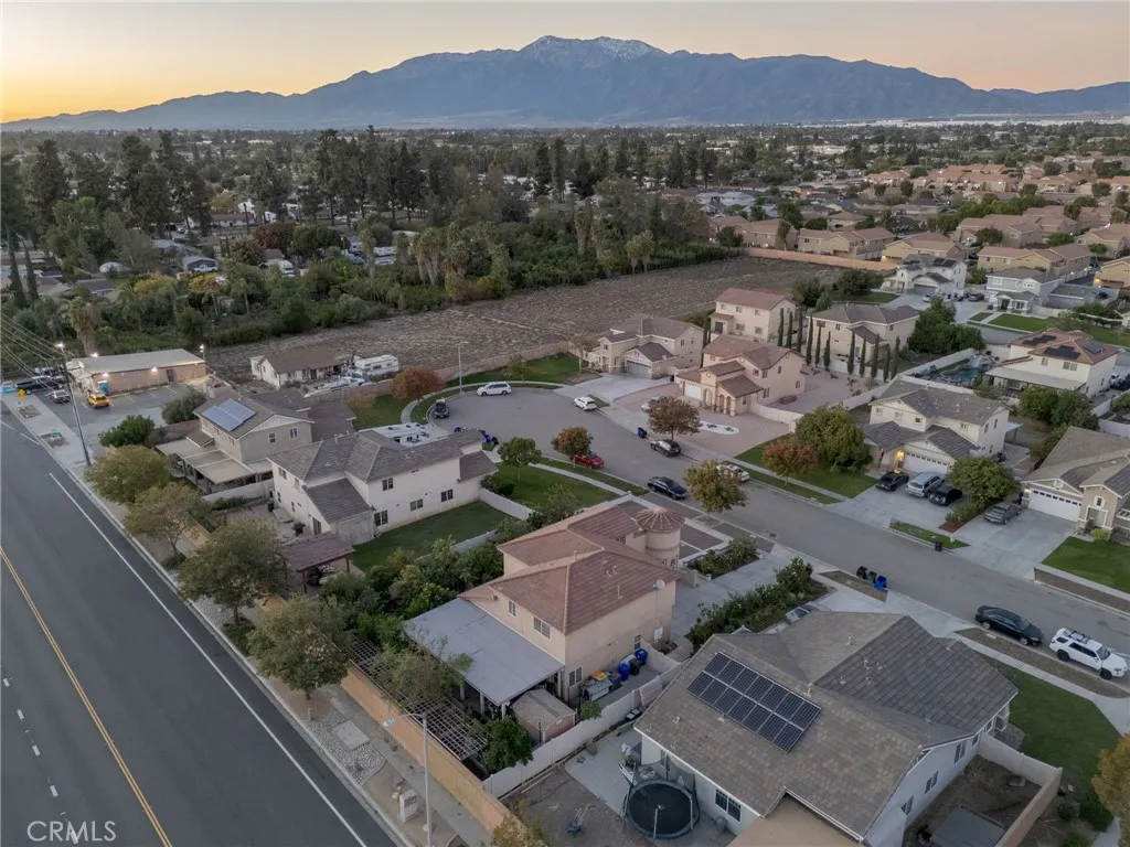 1553 W Ceres, Rialto, California 92376 home-pic-37