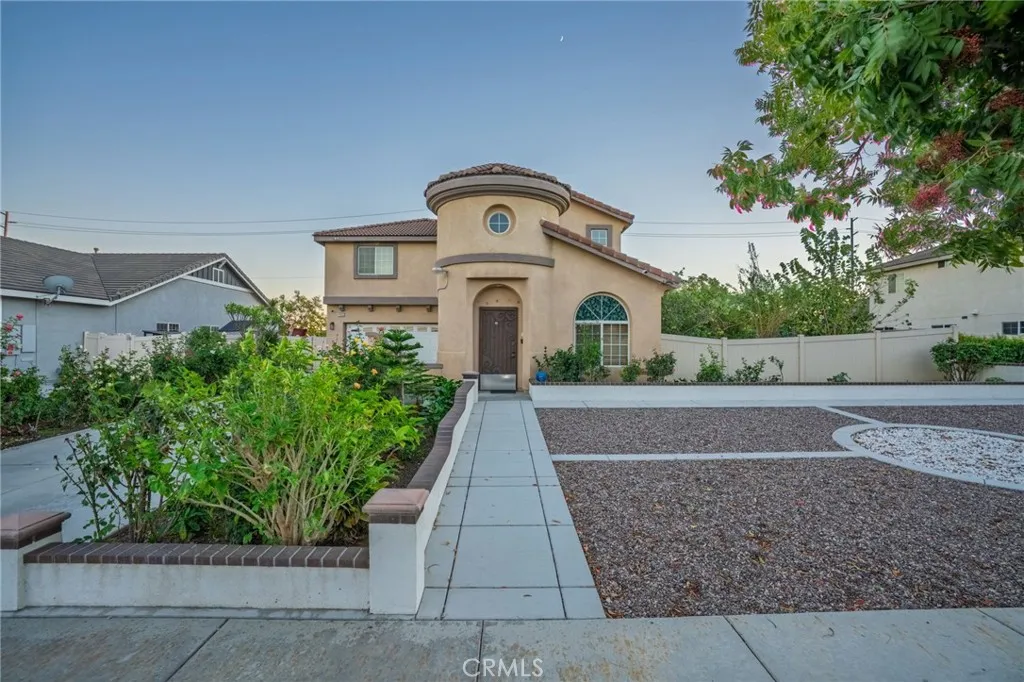 1553 W Ceres, Rialto, California 92376 home-pic-72