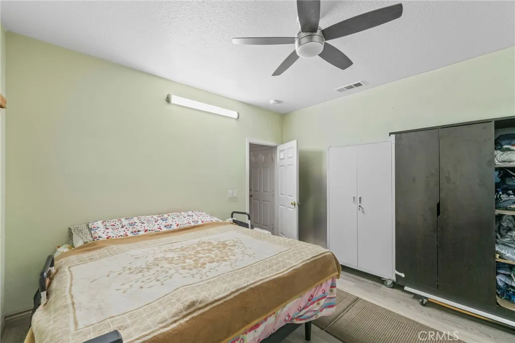 1553 W Ceres, Rialto, California 92376 home-pic-30