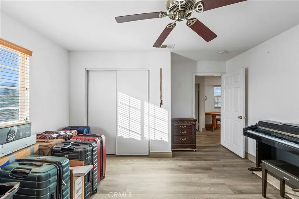 1553 W Ceres, Rialto, California 92376 home-pic-56