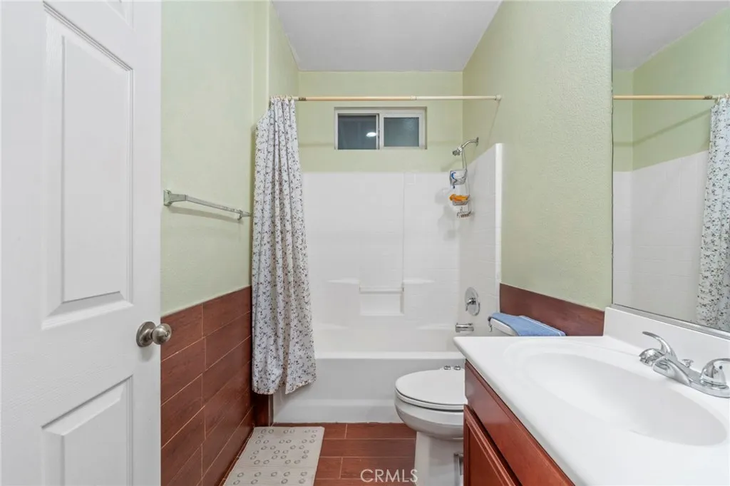 1553 W Ceres, Rialto, California 92376 home-pic-63