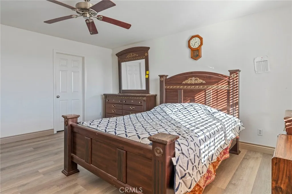 1553 W Ceres, Rialto, California 92376 home-pic-23